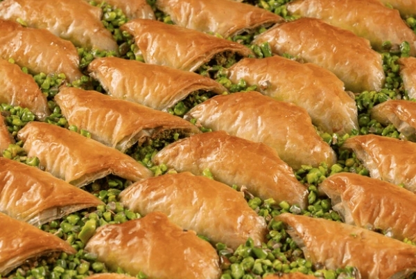 Sıcak Servis Tavsiyeli 2000 Gr Şöbiyet Tatlısı